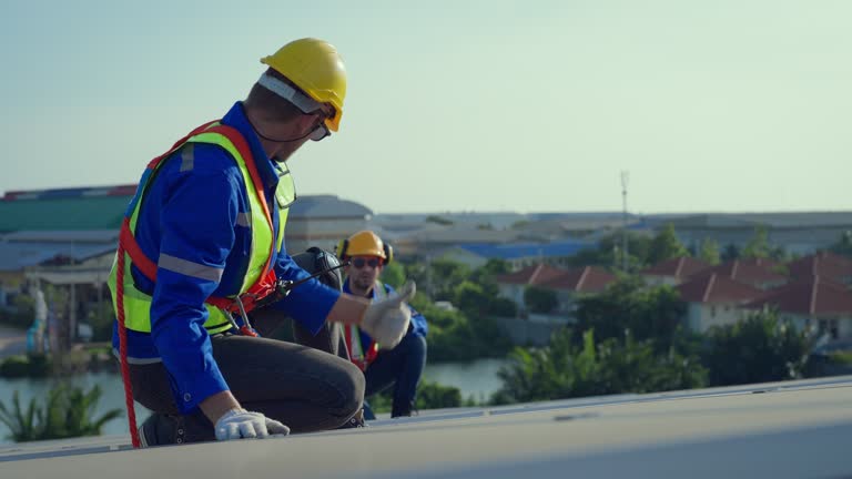  Oak Hills, PA Roofing Pros